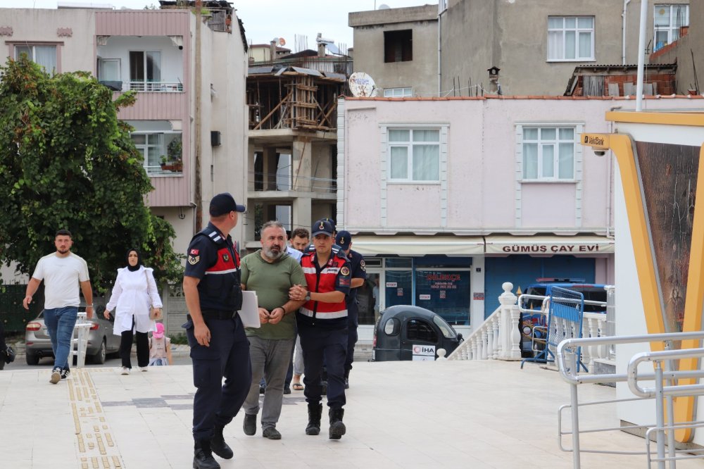 Cezai işlem sırasında polis memuruna sandalye ile saldıran 2 kişi tutuklandı