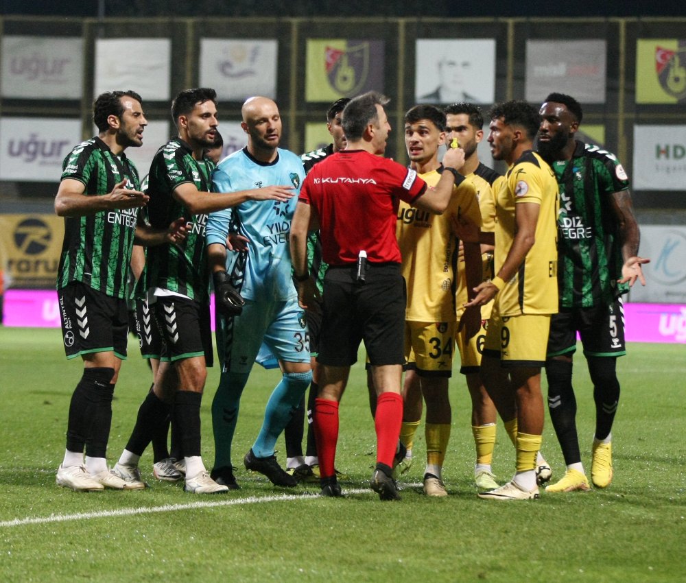 Kocaelispor'dan sessiz zafer: İstanbulspor'u 3-0 mağlup etti