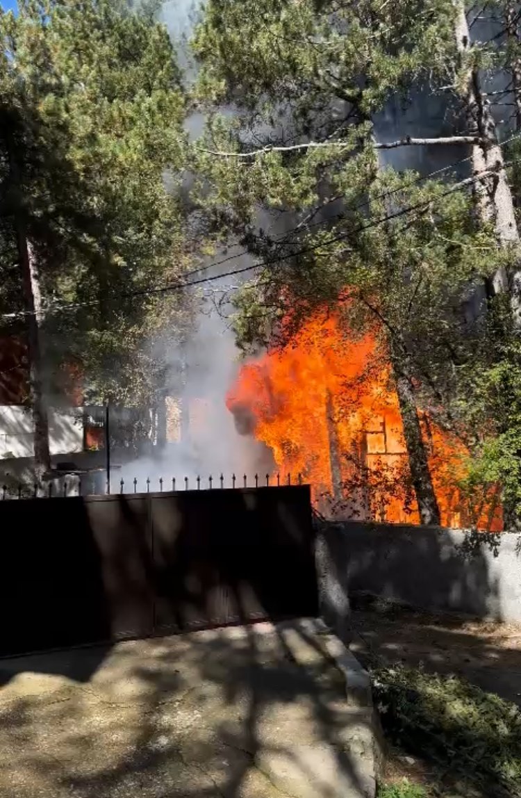 Osmaniye’de yayla evi, yangında küle döndü