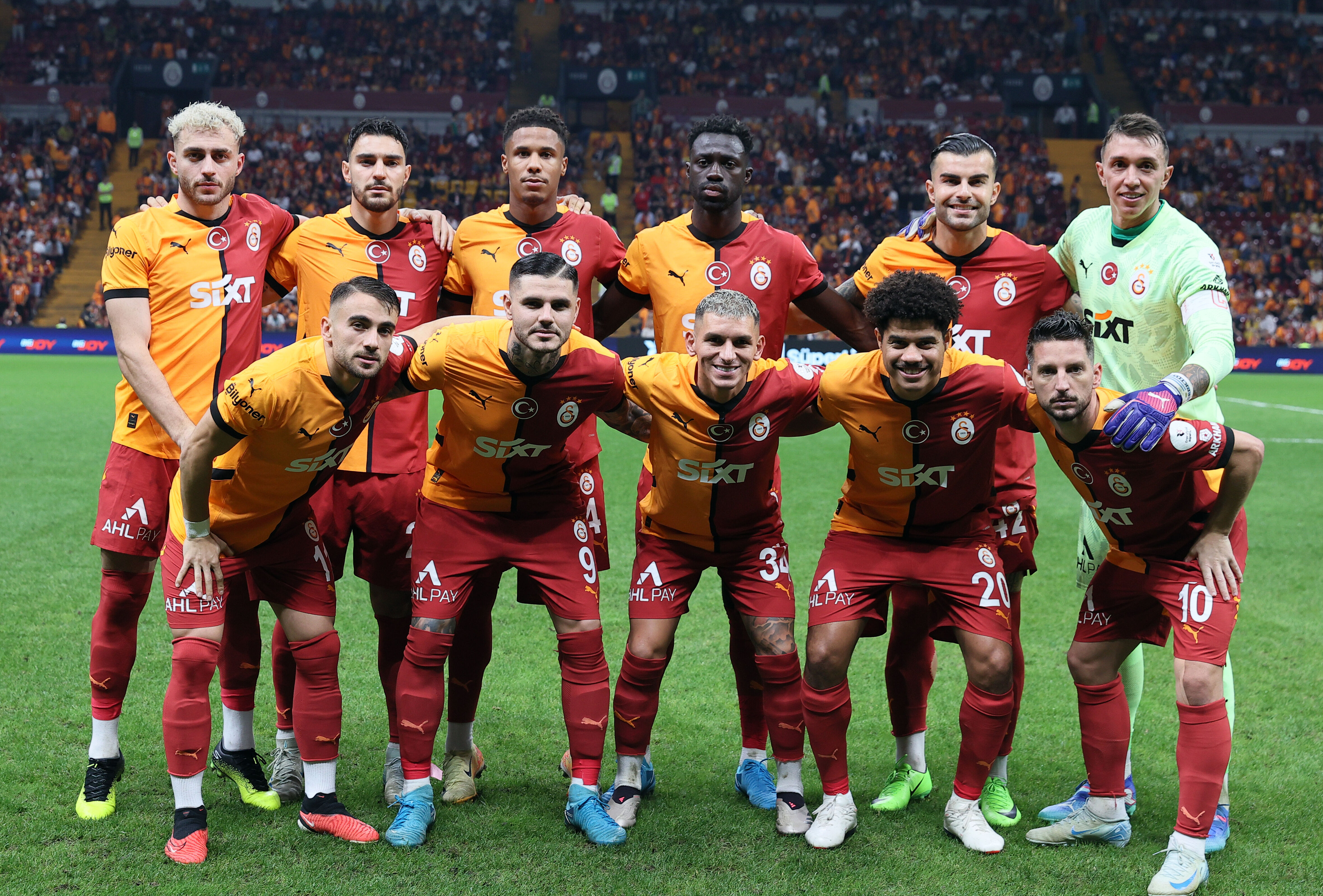 galatasarayda-baris-alper-yilmazin-ardindan-yunus-akgune-de-zam-yapilacak-172837179860-5.jpg