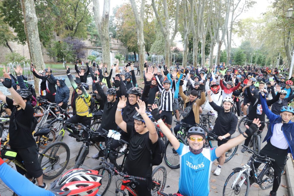 6. Tarihi Yarımada Bisiklet Turu'nda yüzlerce kişi pedal çevirdi