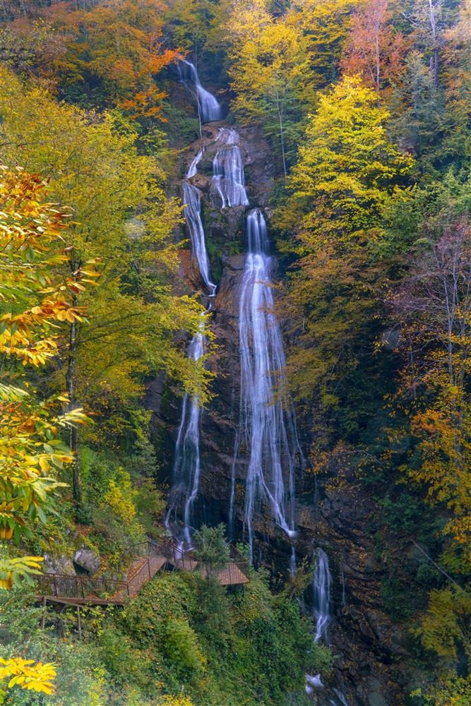 Güzeldere Şelalesi̇