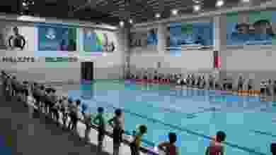 Haliliye'de bin 600 çocuk yüzme eğitimi alıyor