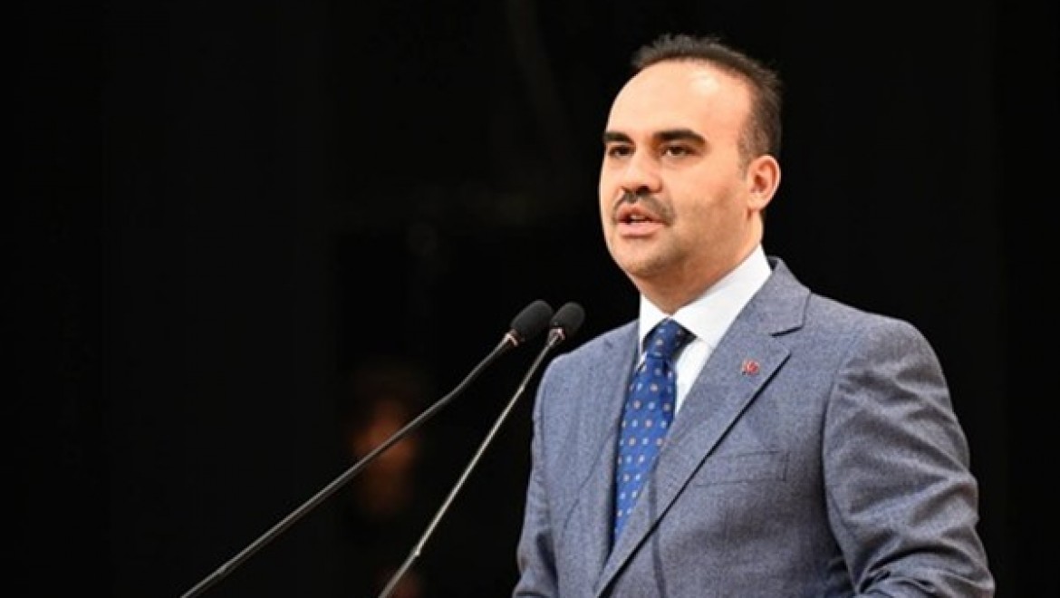 Bakan Kacır, DEİK Genel Kurulunda seçilen yönetim kurulu üyelerini tebrik etti