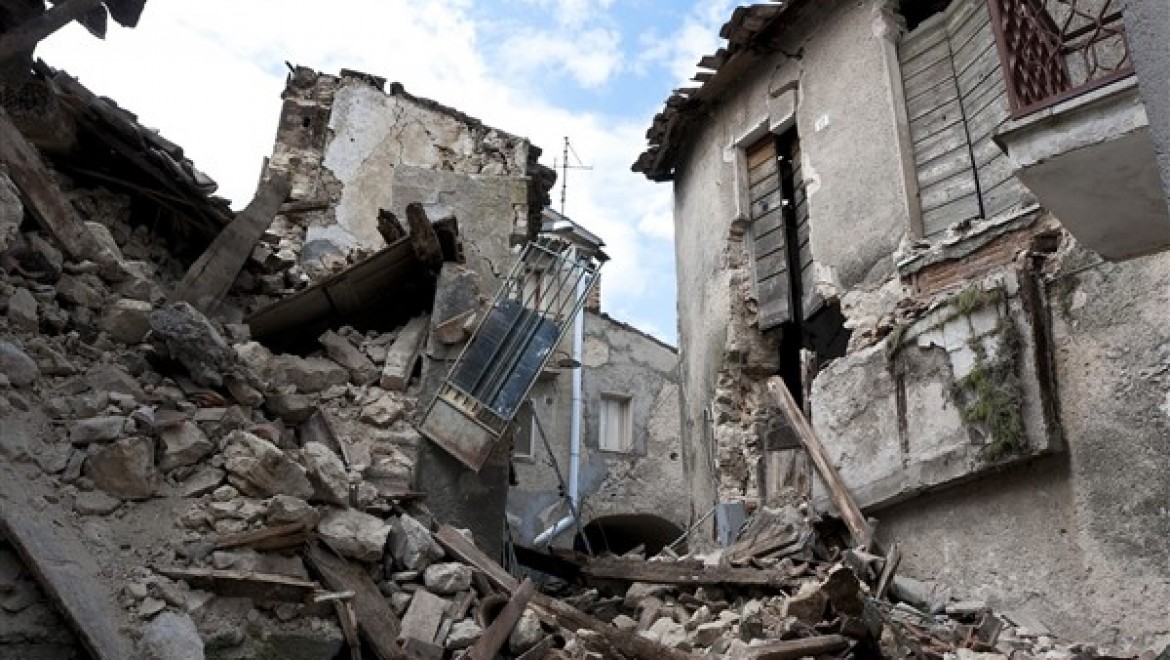 Zelenski: Harkov yeniden Rus bombardımanı altında