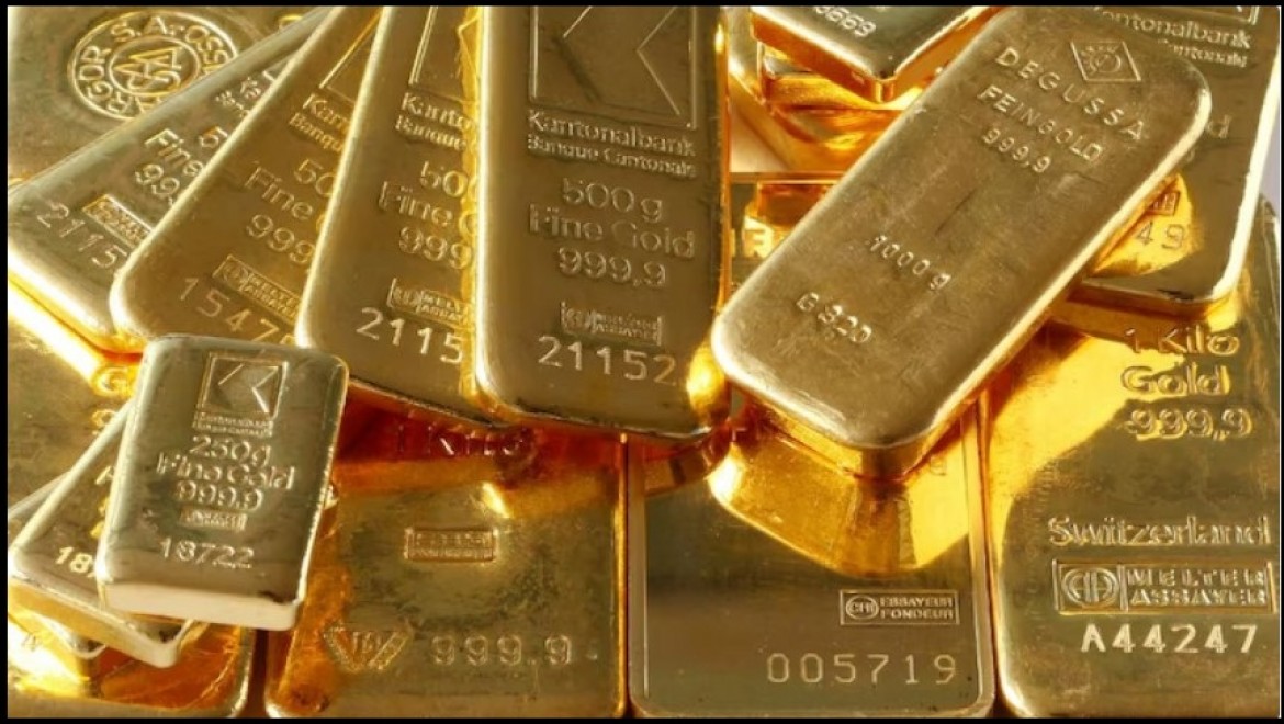 ABD'de faiz indirimi beklentilerinin artırmasıyla ons altın 2,400 doları aştı