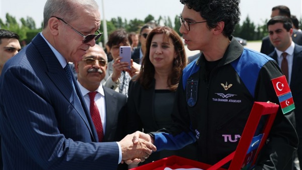 Cumhurbaşkanı Erdoğan, Türkiye'nin ikinci astronotu Atasever ile görüştü