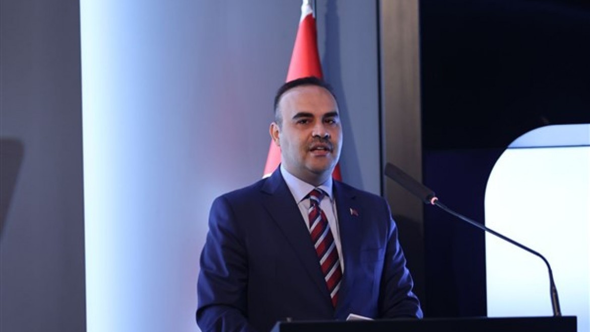 Bakan Kacır: Havacılık sanayimizi, Türkiye'nin teknolojide öncü sektörü haline getiriyoruz