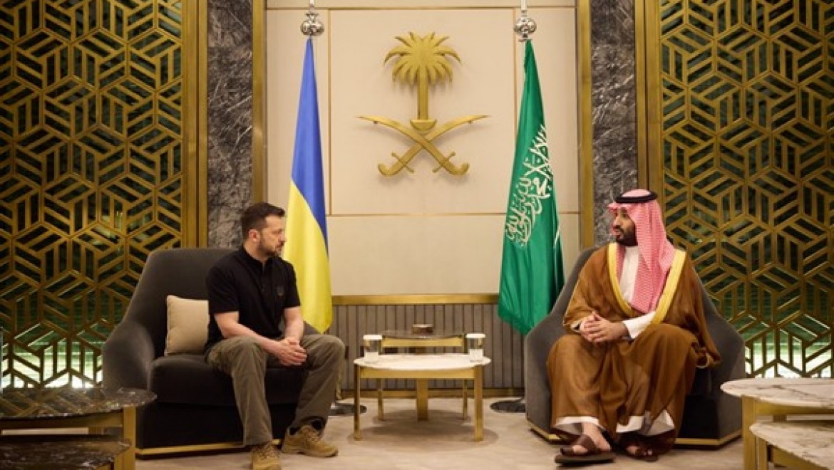 Ukrayna Devlet Başkanı Zelenski, Suudi Arabistan Veliaht Prensi Selman ile görüştü