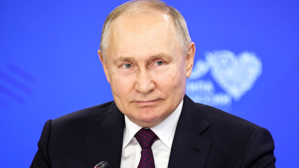 Putin: Tarihi alaya almak, Batılı elitlerin genel politikasının bir parçasıdır