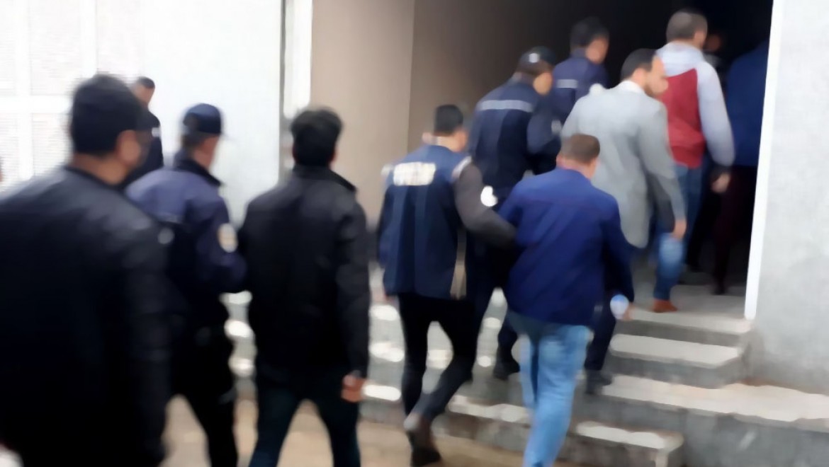 122 Kaçak Göçmen Yakalandı, 17 Organizatör Tutuklandı