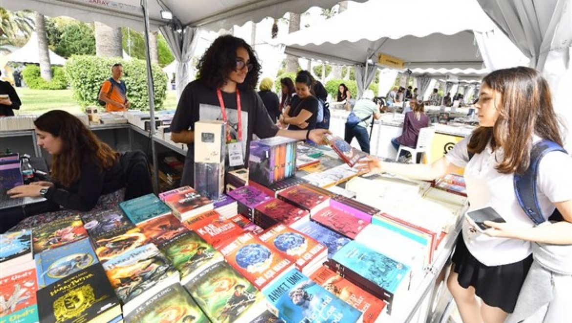 İZKİTAP Fest-İzmir Kitap Fuarı kitapseverleri ağırlıyor