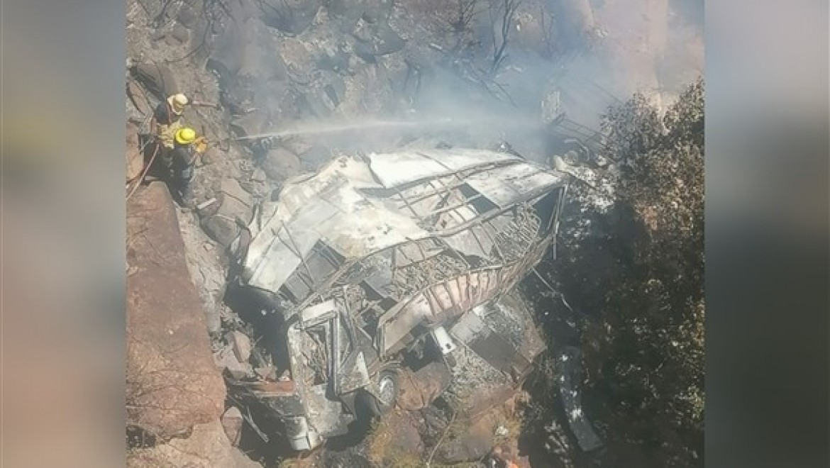 Güney Afrika'daki otobüs kazasında en az 45 kişi öldü