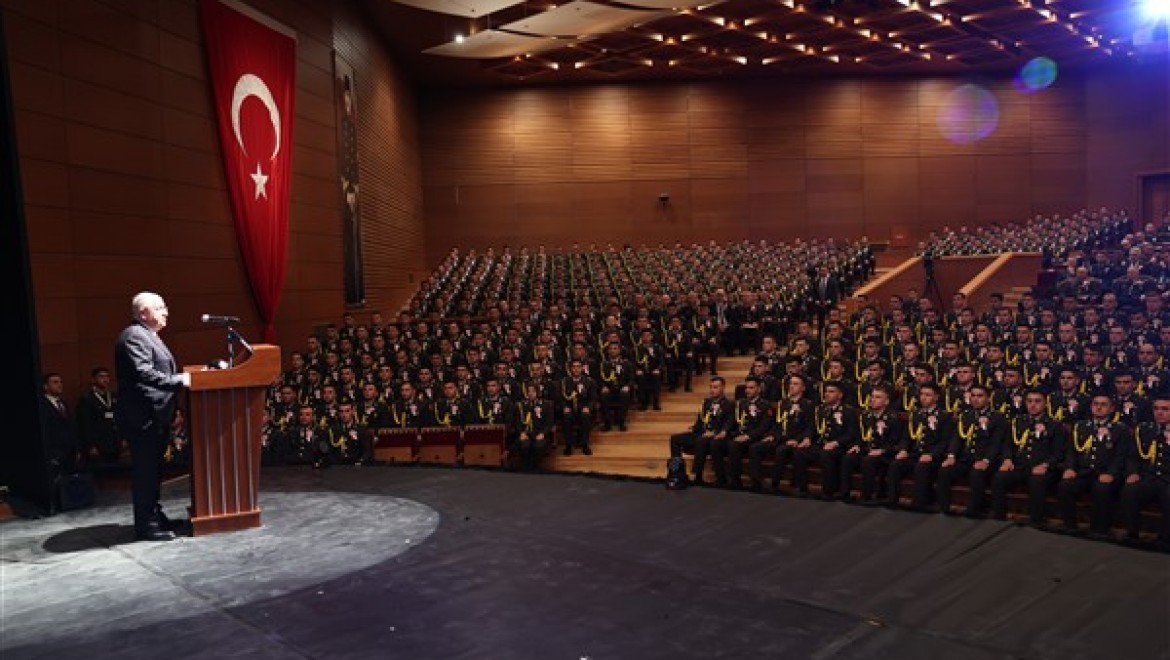 Atatürk'ün Kara Harp Okulu'na girişinin 125'inci yıl dönümü kutlandı