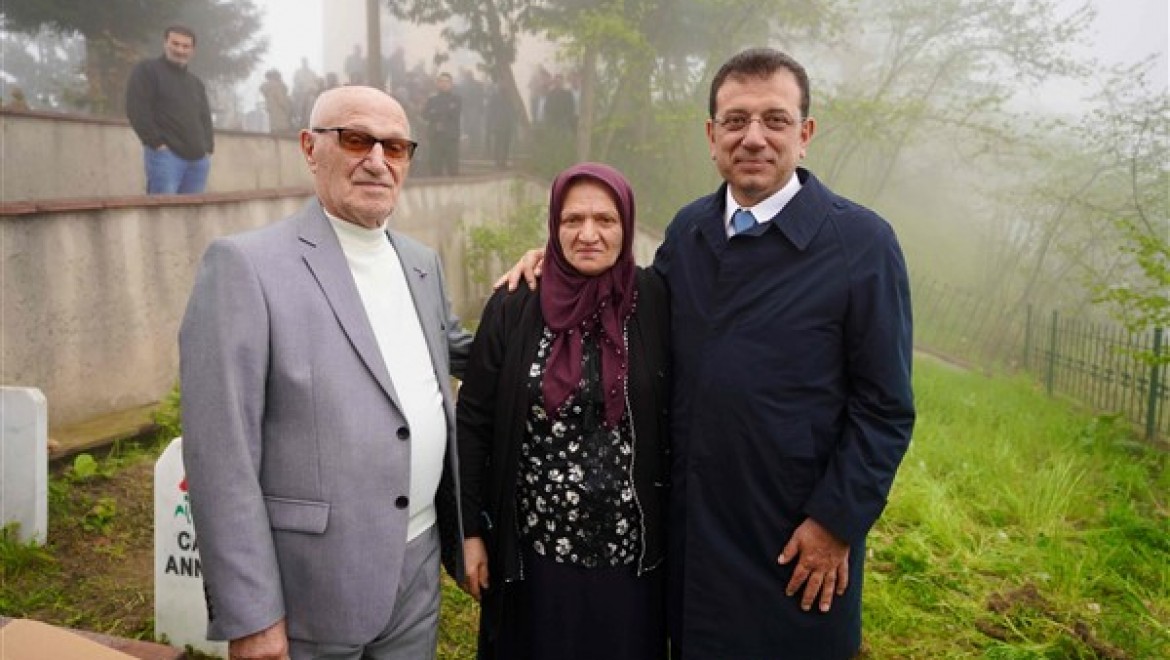 İmamoğlu ailesi, bayram ve mezarlık ziyaretleri için Trabzon'da