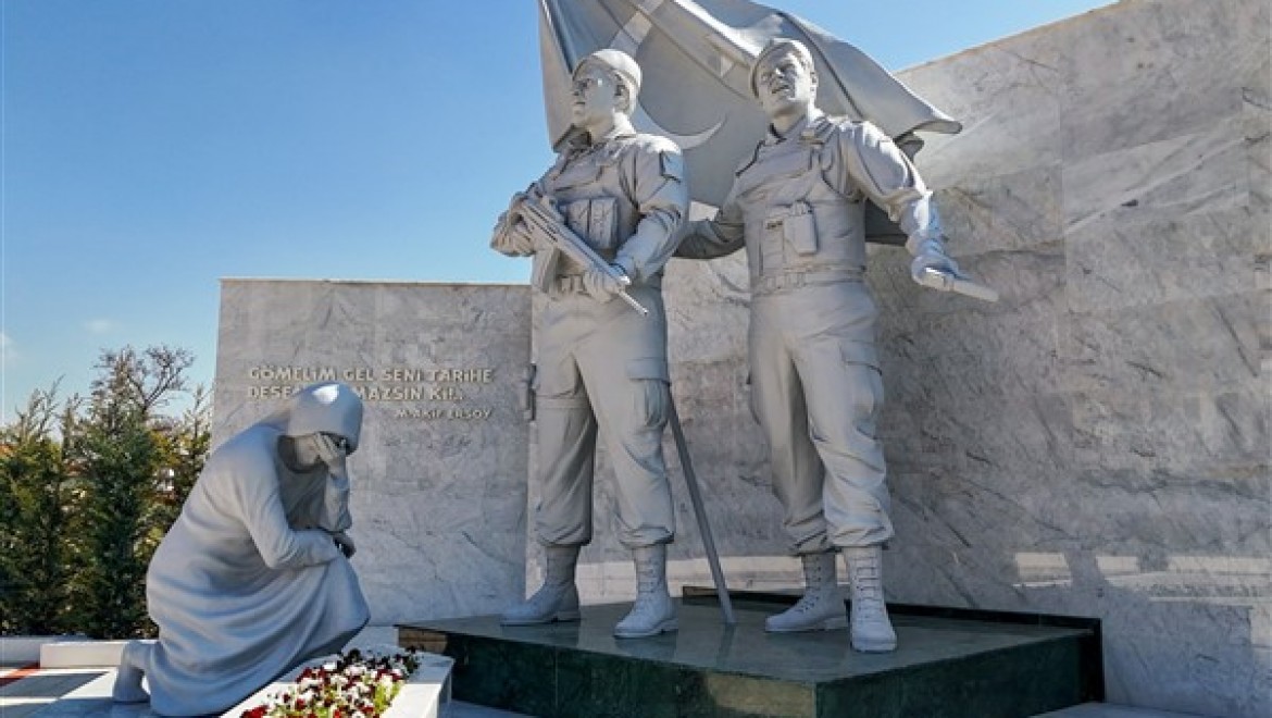 Eskişehir'de "Şehitler Anıtı" törenle açıldı