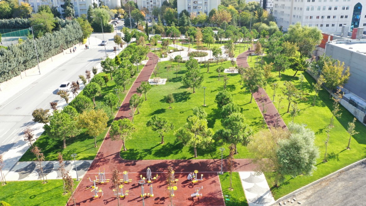 Küçükçekmece'ye 5 yılda 25 yeni park kazandırıldı