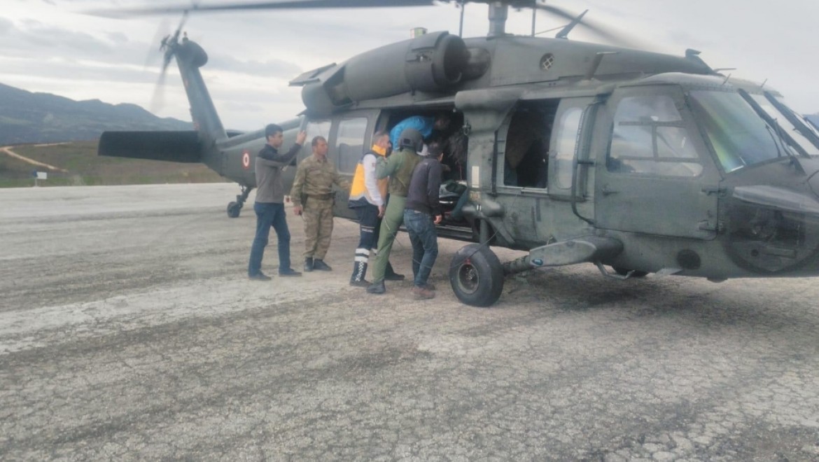 9 Aylık Bebeğin İmdadına Askeri Helikopter Yetişti
