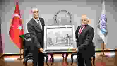 Başkan Büyükkılıç'a tebrik ziyaretleri sürüyor