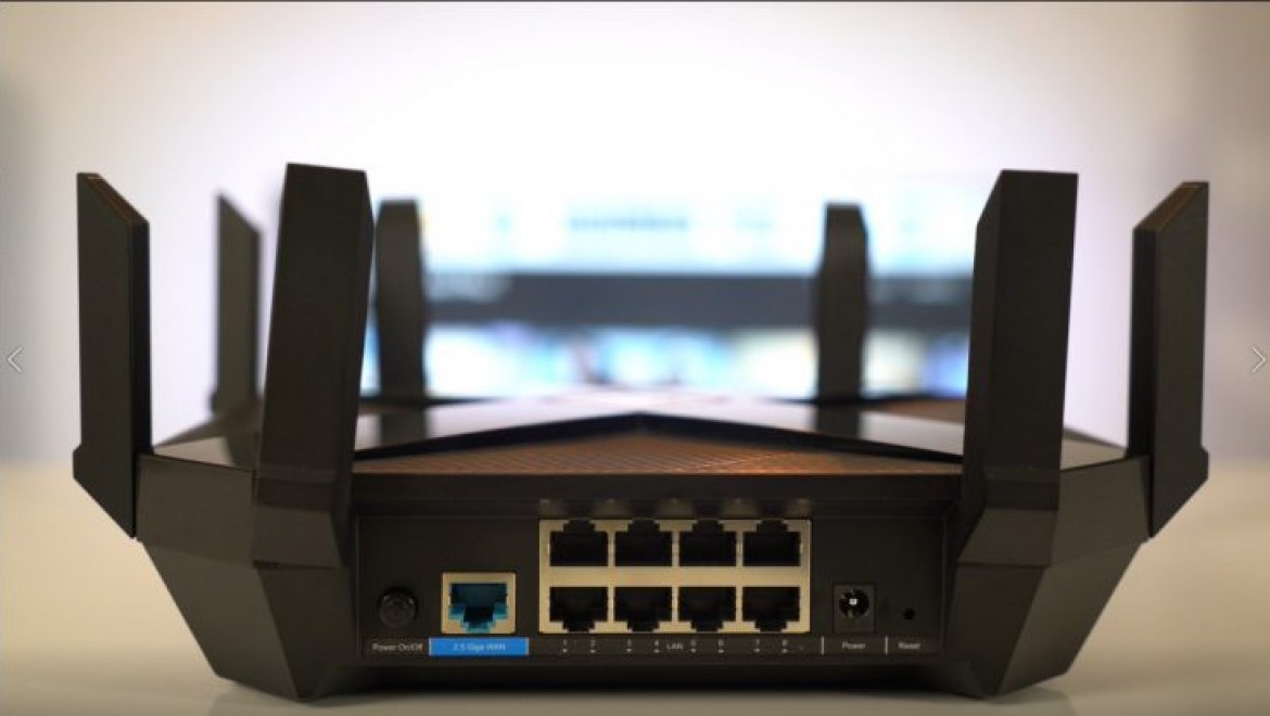 Uzay mekiğine benzeyen, Wi-Fi 6 destekli router! (TP-Link AX6000)