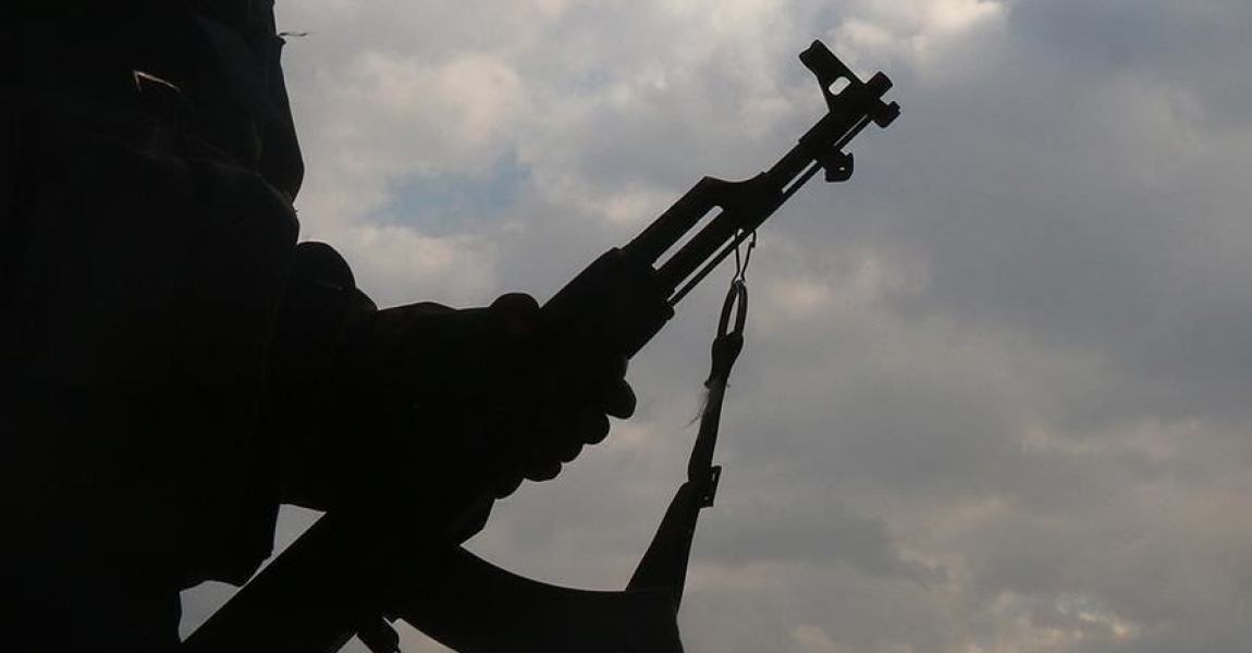 Terör örgütü PKK/YPG, Haseke ve Halep'te 50 genci daha zorla silahlı kadrosuna aldı