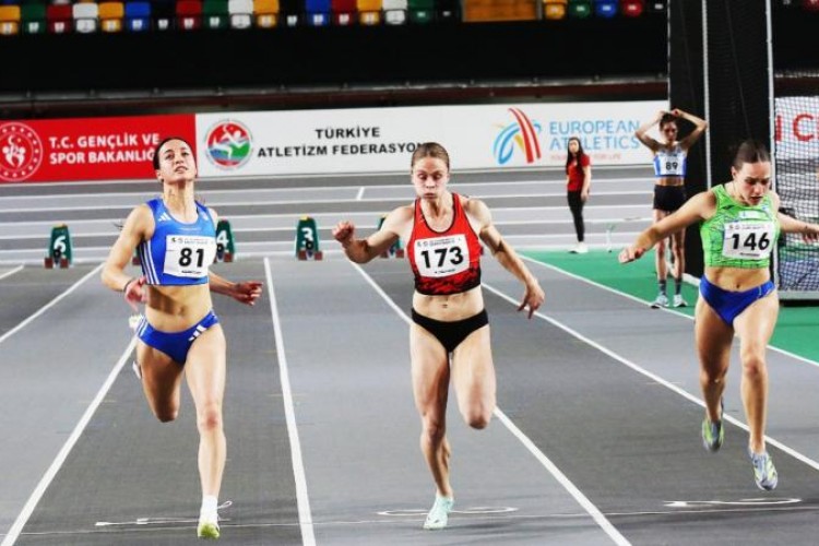 Milli atlet Şilan Ayyıldız ABD'deki yarışmada birinci oldu