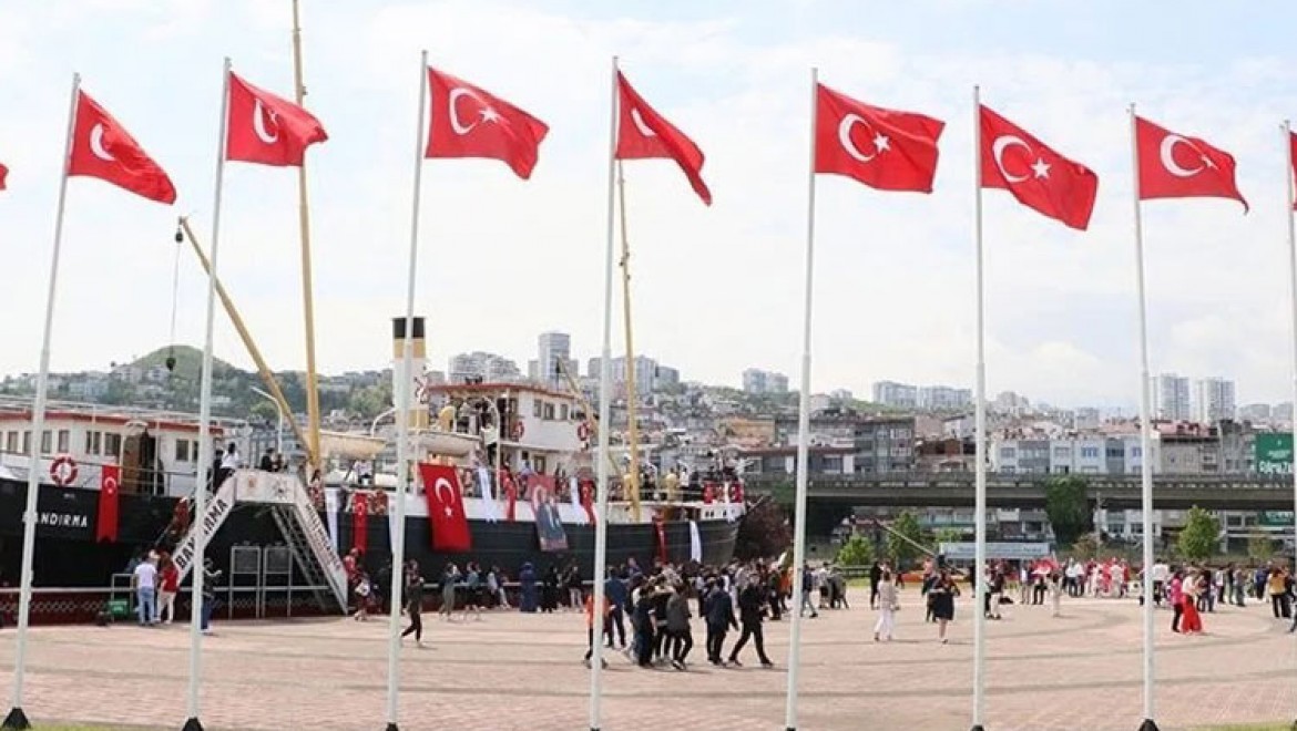 Bandırma Gemi Müzesi ziyaretçilerine "19 Mayıs" sürecini gösteriyor