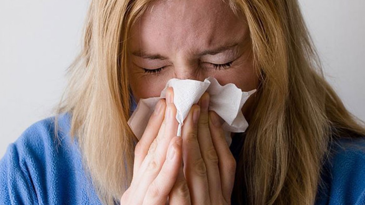 Büyükşehirlerde yaşayanlara 'alerjik rinit' uyarısı