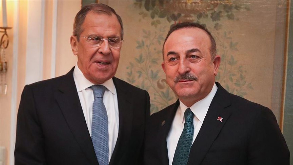 Dışişleri Bakanı Çavuşoğlu Rus mevkidaşı Lavrov ile telefonda görüştü