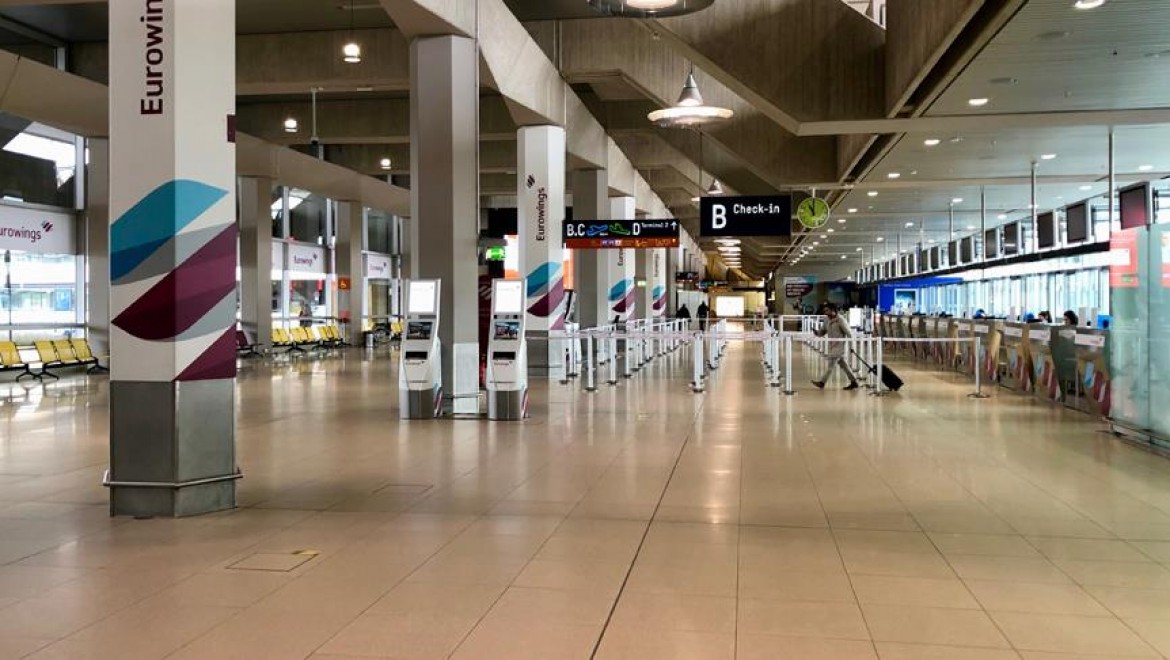 Almanya'da Havalimanı Güvenlikçilerinden Uyarı Grevi