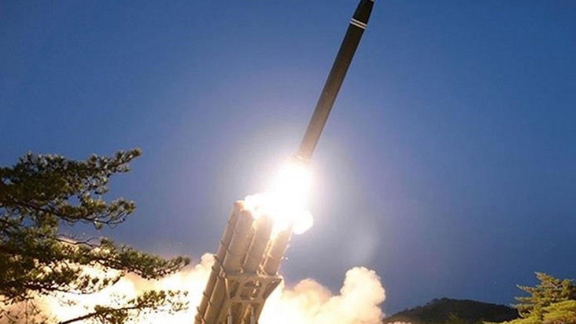 Kuzey Kore deneme amaçlı uzun menzilli balistik füze fırlattı
