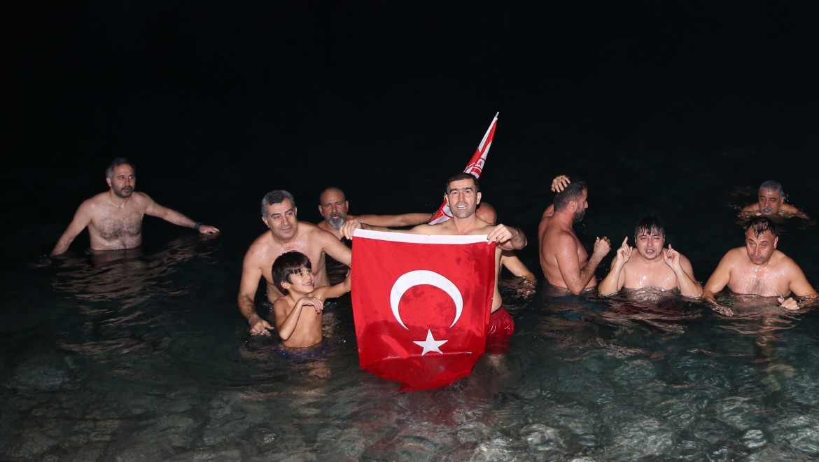 2024'e Antalya sularından "merhaba"