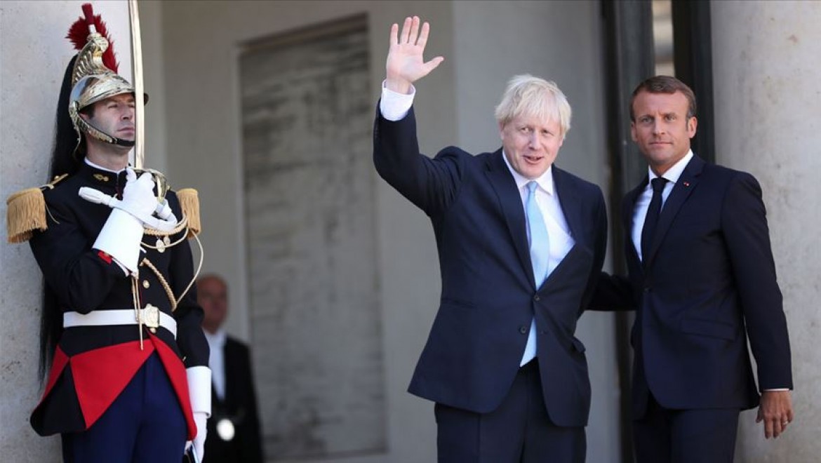 Macron İngiltere Başbakanı Johnson ile görüştü