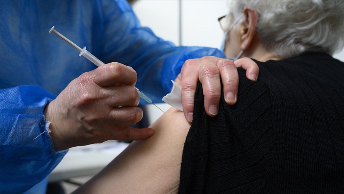 Üye ülkelere AB onaylı aşıları yaptıranlara seyahat kısıtlamalarını kaldırın önerisi