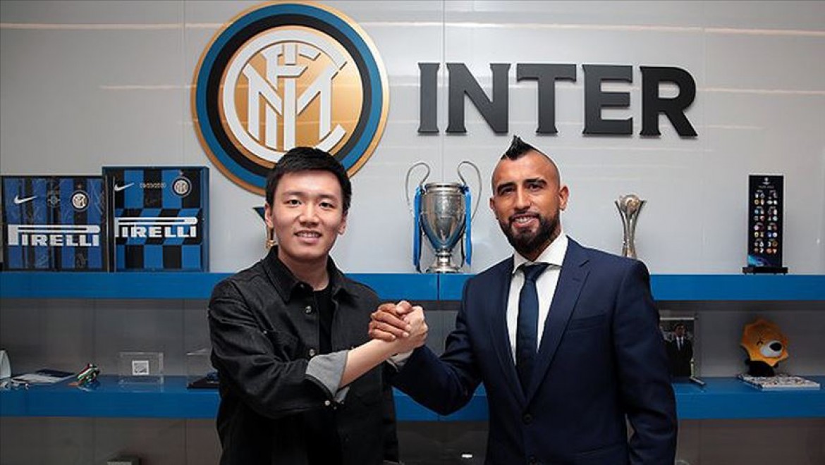 Inter Vidal'ı transfer etti