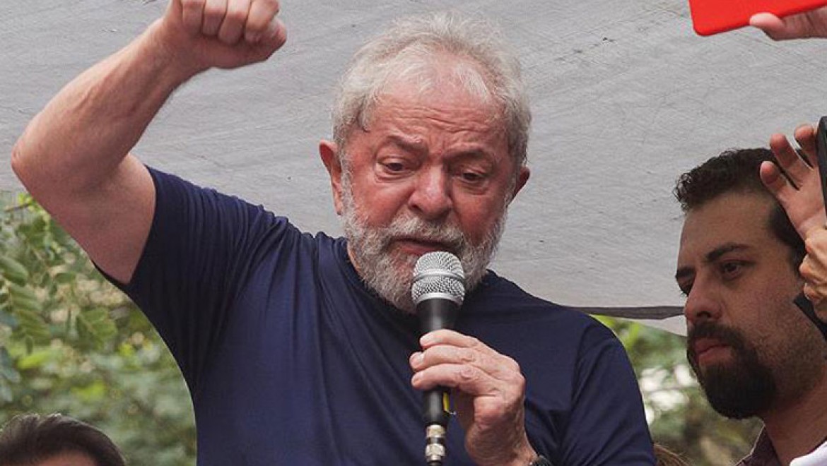 Eski Brezilya Devlet Başkanı Lula Teslim Oldu
