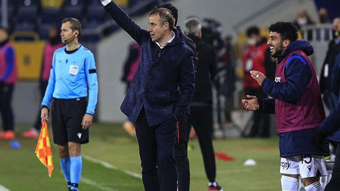 Trabzonspor yeni teknik direktörü Abdullah Avcı ile çıkışa geçti
