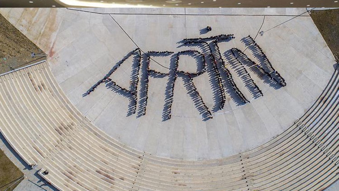Üniversitelilerden Afrin'deki Mehmetçiklere Destek
