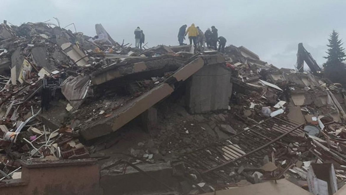 AFAD, Kahramanmaraş merkezli depremin büyüklüğünü 7,7 olarak revize etti