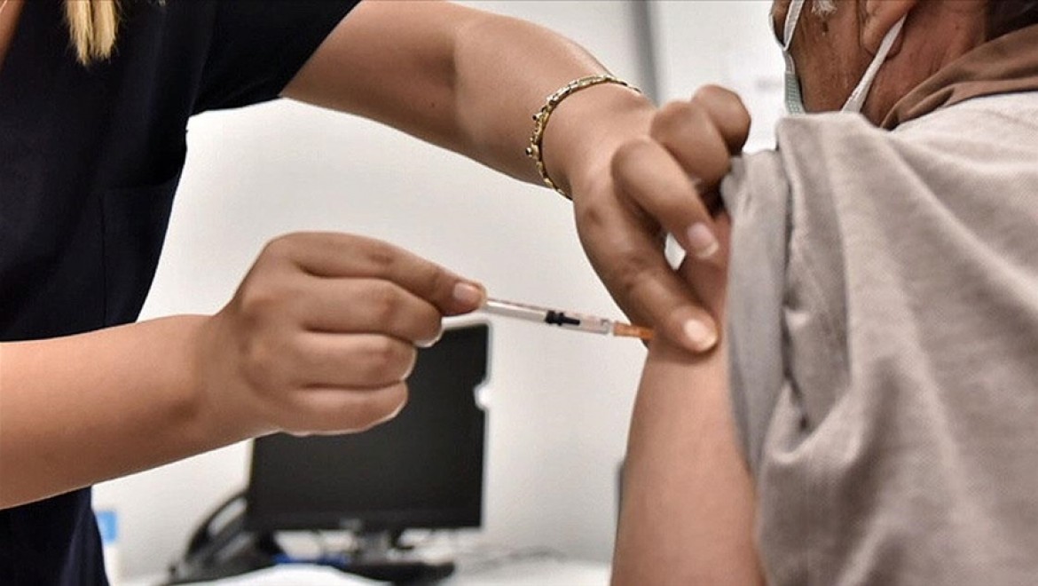 DSÖ'den 'Kovid-19 aşısı yaptırdıktan sonra da maske takmaya devam edin' uyarısı