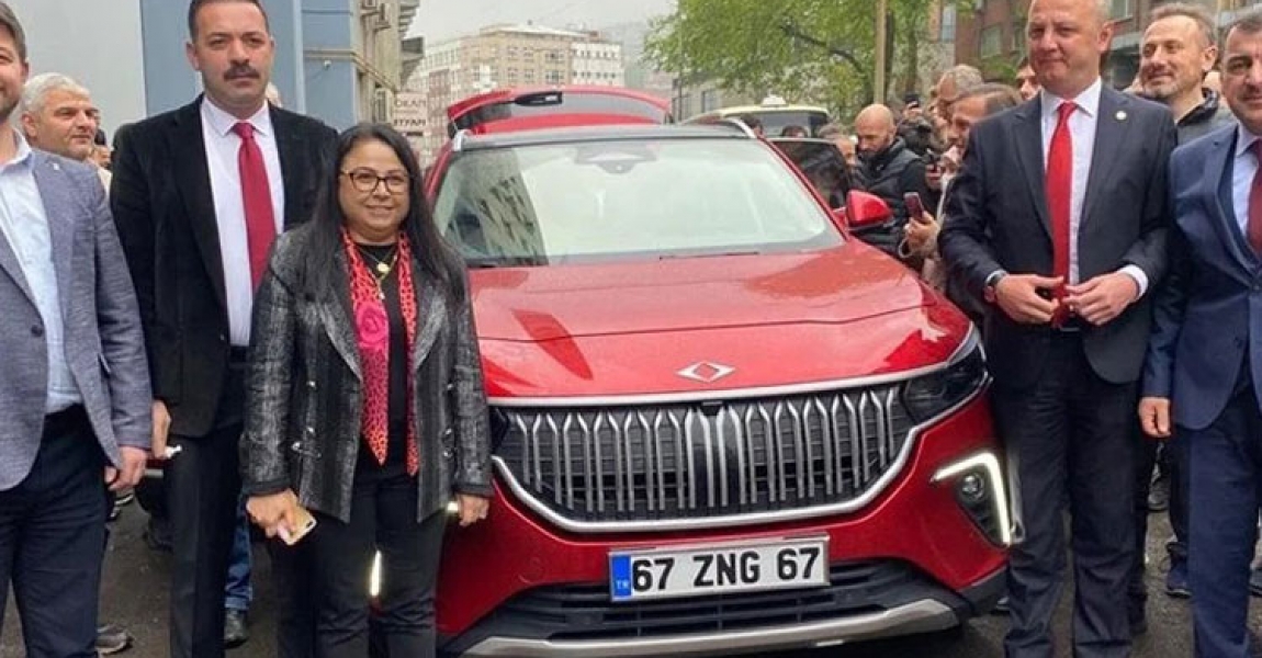 Türkiye'nin yerli otomobili Togg Zonguldak'ta tanıtıldı