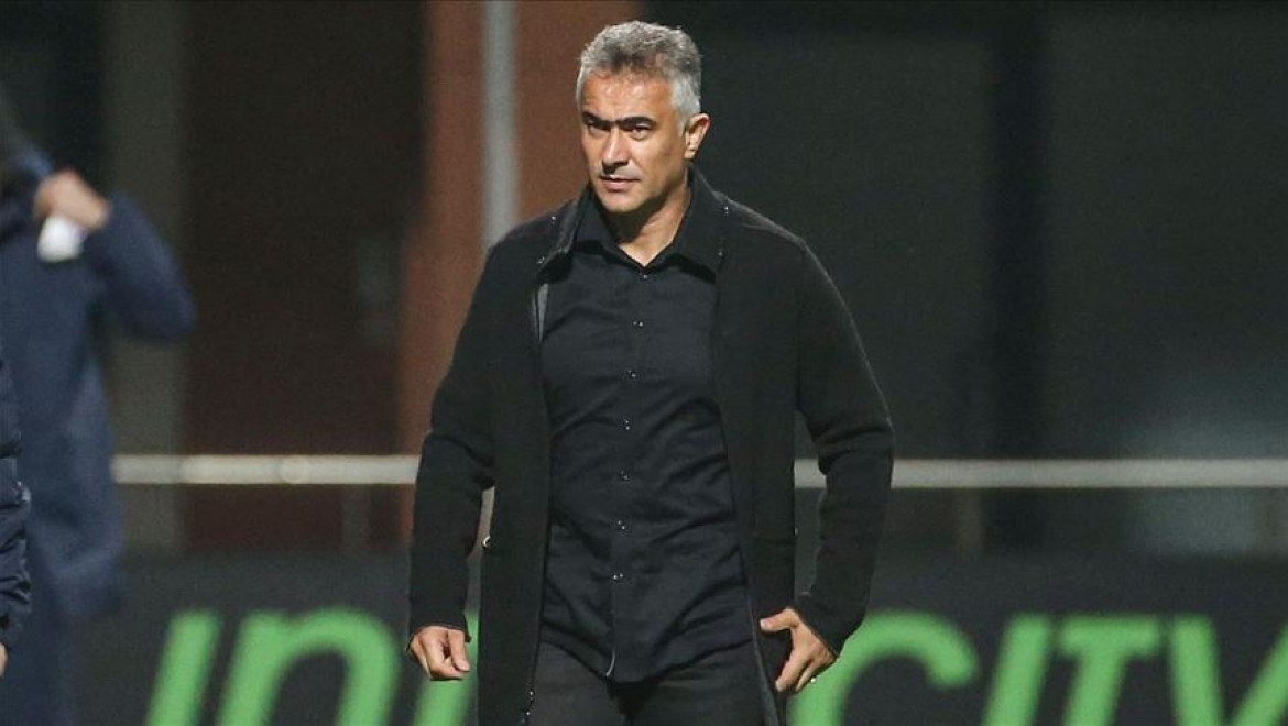 Kasımpaşa teknik direktörü Mehmet Altıparmak: Maçı televizyondan seyredenler zevk almamıştır