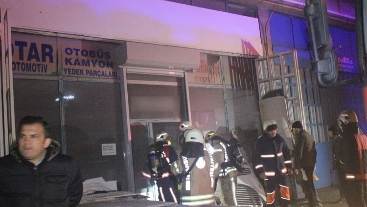 İstanbul'da Sanayi Sitesinde Yangın