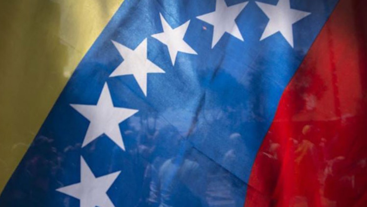 İran'ın gönderdiği dördüncü petrol yüklü tanker Venezuela kara sularına girdi