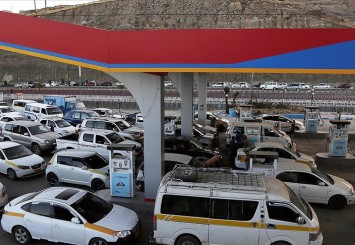 Yemen Ulusal Petrol Şirketi: Aden'deki akaryakıt krizi sona erdi