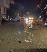 Nazilli'de sağanak yağış hayatı olumsuz etkiledi