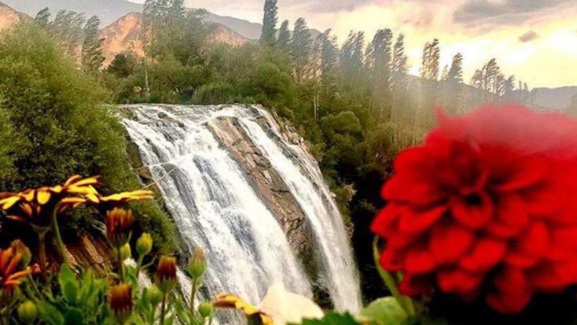 Tortum Şelalesi doğal güzellikleriyle Kurban Bayramı'nda ziyaretçilerini ağırlayacak