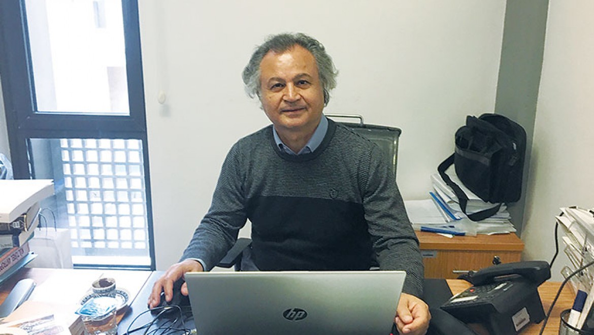 İstanbul Sebahattin Zaim Üniversitesi Öğretim Üyesi Prof.Dr.Kadir Canatan: Akademisyenler az okuyor
