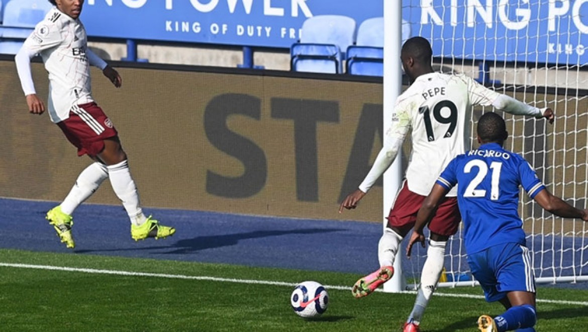 Leicester City, sahasında Arsenal'e mağlup oldu