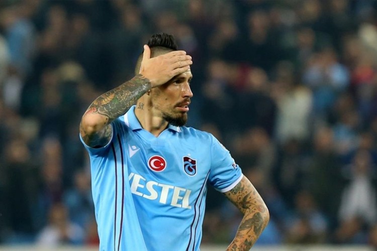 Trabzonspor'da antrenmanda sakatlanan Hamsik, Hatayspor maçı kadrosundan çıkartıldı
